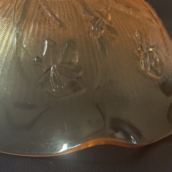 Jeannette Fruit Serving Bowl Large with Ruffled Edge. Iris & Herringbone pattern - Picture 4 of 5